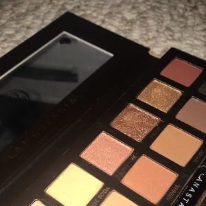 Anastasia Soft glam pallet